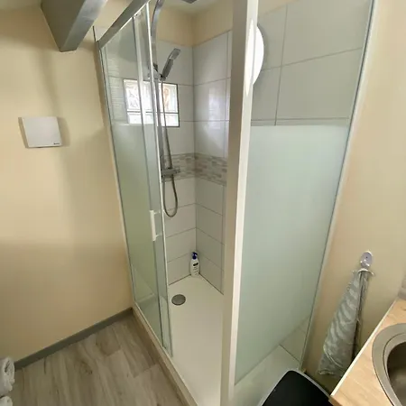 Le Toit D'avignon - Intra-muros - Terrasse Vue Palais Des Papes - Ideal Festival - Climatisation - Wifi Apartment *